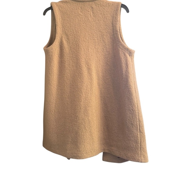 Tahari Women's Tan Vest - Picture 3 of 5